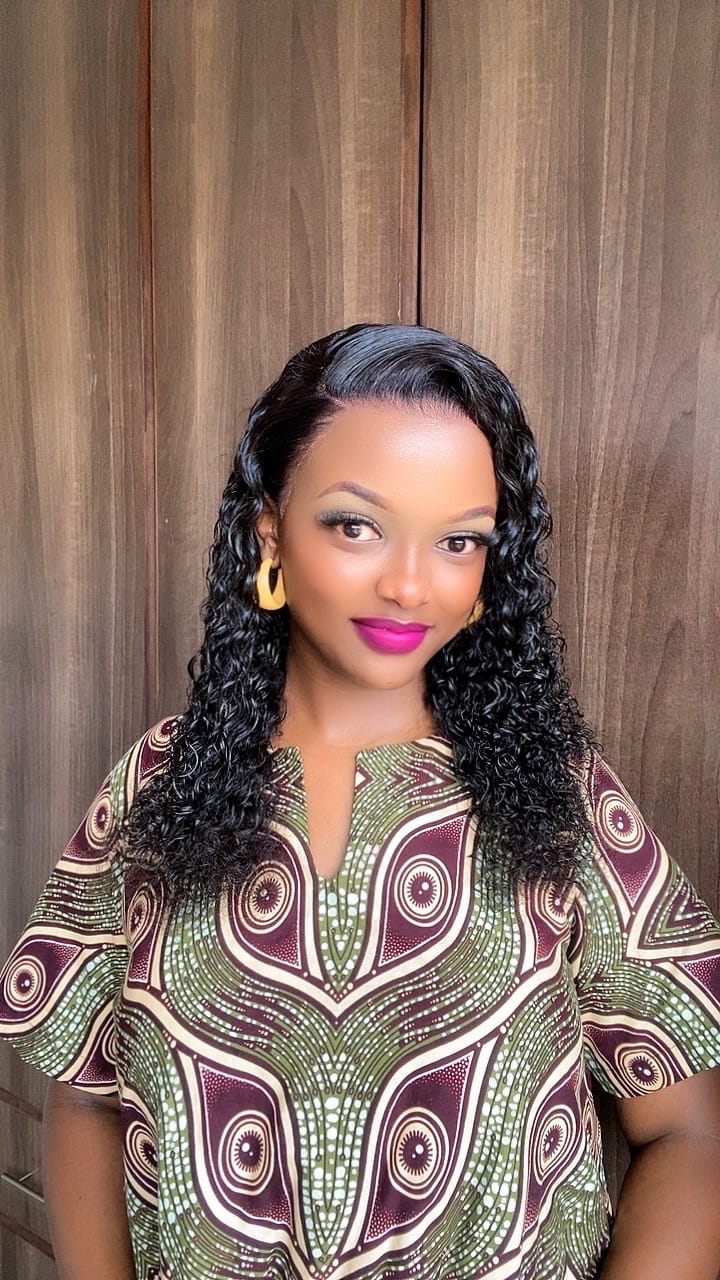 22-inch black Spanish curls Human hair wig